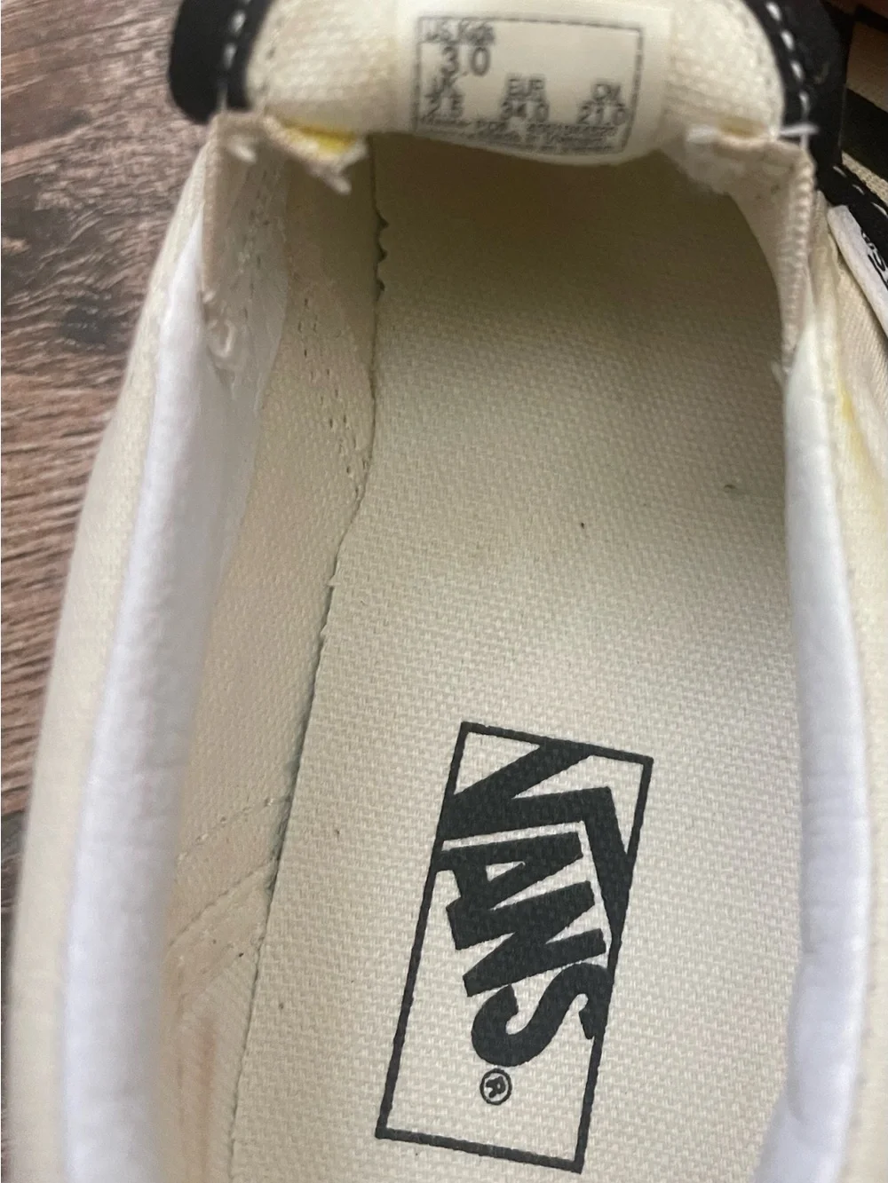 Vans youth White Canvas Slip-On Sneakers with Black Logo Sz 3